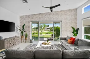 0.8 mi from Tennis Garden| Corn hole| Pool Access - Image 3