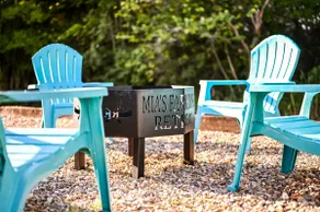 Broken Bow Retreat w/ Large Yard + Fire Pit! - Image 3