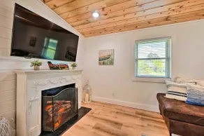 Broken Bow Retreat w/ Large Yard + Fire Pit! - Image 5