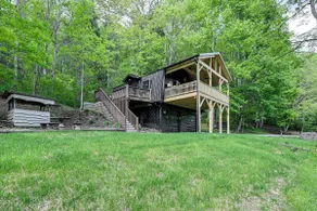 Creekside Cabin: Tubing, Trails & Highlands Charm! - Image 2