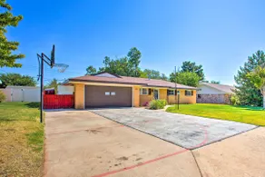 Woodward Home Near Crystal Beach Water Park! - Image 3