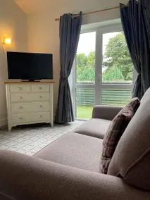 Garden room with patio - Image 3