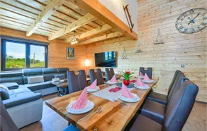 Lovely home in Grabrovnik with sauna - Image 4