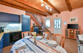 Awesome home in Susobreg - Image 4