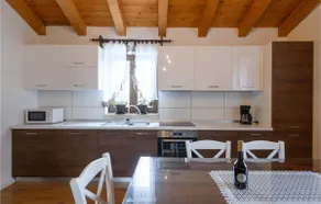 Stunning home in Trosti - Image 5