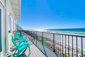 Beach Front Getaway-The Sand Trap-Sleeps 12 - Image 2