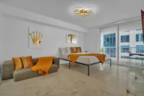 SF Zeus` Sanctuary Ocean View in Brickell Miami - Image 5