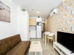 Dobo Madrid ANR2, Two single beds apartment 2 - Image 2