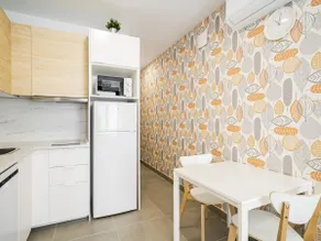 Dobo Madrid ANR2, Two single beds apartment 2 - Image 5