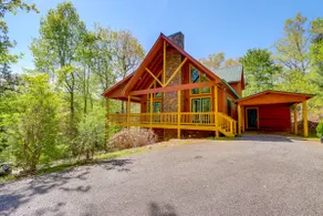 Great for Families! Lavish Hiawassee Cabin - Image 3