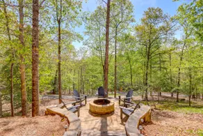 Great for Families! Lavish Hiawassee Cabin - Image 2