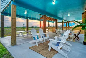 Outdoor Lounge w/ Bar Swing Seats & TV | Blutopia - Image 5