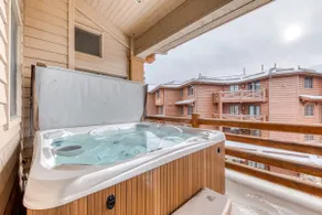 Mont Cervin 32 by AvantStay Ski In Ski Out Home in Silver Lake Village w Hot Tub - Image 2