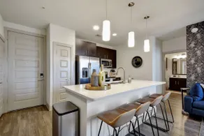 Luxury Awaits | 2BR On River | FREE Parking - Image 5