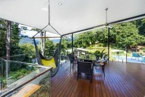 Treetops Retreat - Image 3