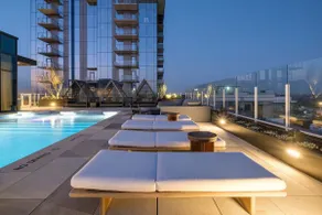 Posh + Pretty Luxe Pad | Insta-Worthy Rooftop Pool - Image 2