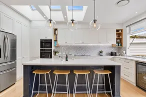 Granville House - Hamptons style - Image 3