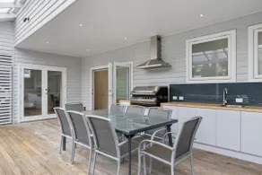 Granville House - Hamptons style - Image 4