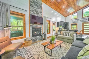 Chic Broken Bow Cabin with Hot Tub & Gas Grill! - Image 3
