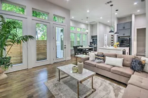 Modern Home w/ Yard: 2 Mi to Downtown Houston! - Image 4