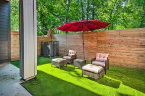 Modern Home w/ Yard: 2 Mi to Downtown Houston! - Image 3
