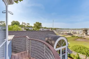Downtown Essex Apartment - Steps to River! - Image 2