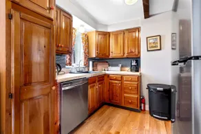 Poet's Nook: Cozy and Private 1BR Apartment - Image 4
