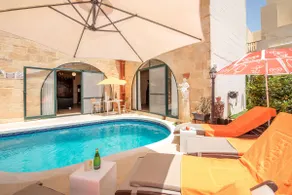 Ta Indri Holiday Home - Image 5