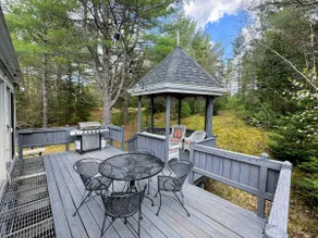 43TV peaceful retreat in the White Mountain, fireplace, fire pit, large yard, WiFi, AC! - Image 3