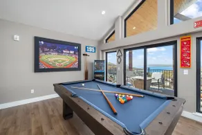 Putting green, lakeview, hot tub, pool table, pool - Image 3