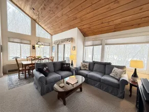 The Fox Den by JEI Rentals | Loon Mountain - Image 5