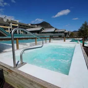 The Fox Den by JEI Rentals | Loon Mountain - Image 3