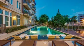 Stunning Apt Near Pearl | Gym | Pool | Parking - Image 5