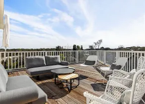 Hilltop Getaway, Stunning Sunsets, Close to Beach - Image 3