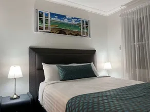Three bedroom house with full cooking facilities - Image 3