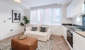Prime Location: Chester City Apartment - Image 3