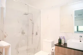 Hilton Executive Apartments - Image 3
