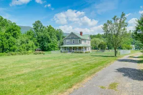 Mtn Views & Idyllic Setting! Clifton Forge Retreat - Image 5