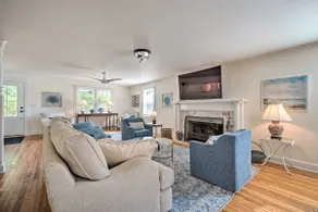 Historic Family Home < 1 Mi to Long Beach! - Image 4