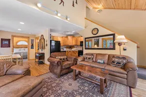Cozy Fall River Escape • Private Hot Tub - Image 3