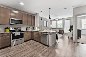 Elegant 1BR King Suite Close to DT w Fast Wifi - Image 3