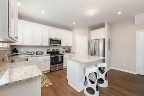 1344 soaring way NEW Cheerful 5 bedroom home in quiet suburban area - Image 4
