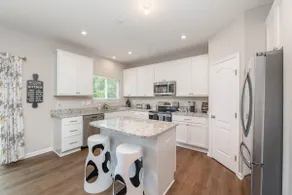 1344 soaring way NEW Cheerful 5 bedroom home in quiet suburban area - Image 3