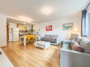 Apartment in Arinsal 6PAX free parking - Image 2