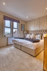 Spacious House In Guildford - Image 3