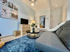 Luxury Dlx 1BR Near Fashion District by OneLuxStay - Image 3