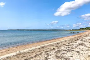 Private Beach! Oceanfront Escape in Mattapoisett - Image 2