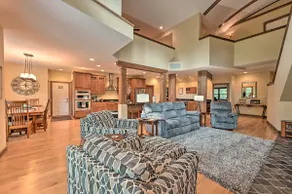Nekoosa Golf Course Retreat w/ Hot Tub! - Image 4