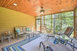 Nekoosa Golf Course Retreat w/ Hot Tub! - Image 3