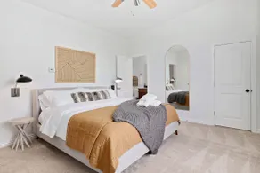 Noble Nest - 5 Min to Downtown and U of A - Image 3